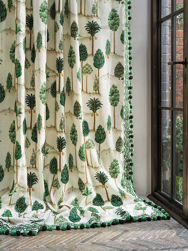 Osborne and Little Byzance gardinstoff Foresta